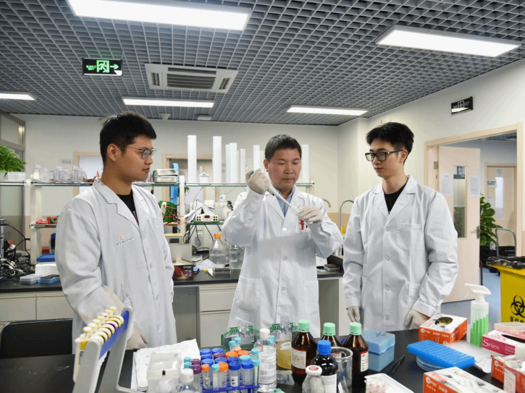 生命与环境科学科学院程勇：科技报国担使命丨建功立业新时代